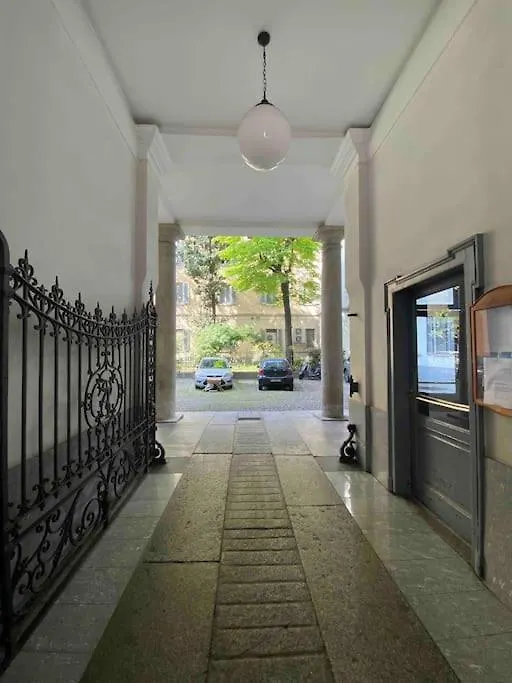 Appartamento Bilocale - Milano Zona Isola Milan